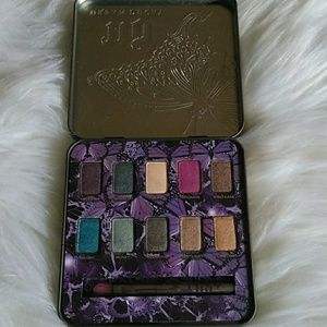 Brand new Urban Decay pallet